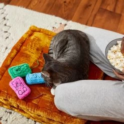 Frisco Zoomies & Chill Gummy Bear Plush Cat Toy With Catnip -Frisco 241715 PT6. AC SS1800 V1610768413